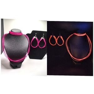 GLOW NECKLACE